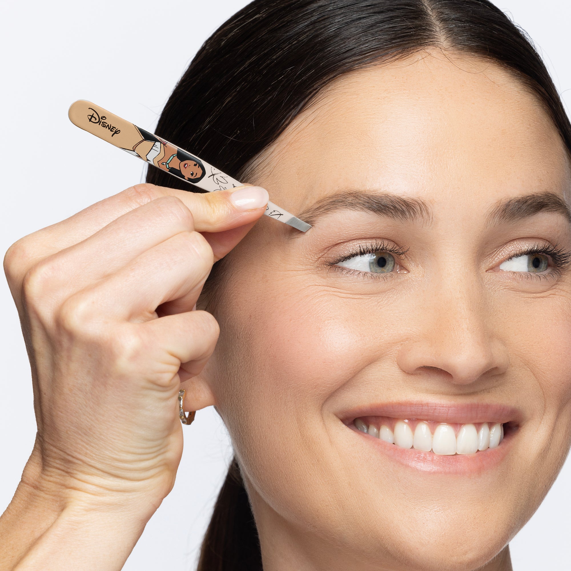 Model using Disney&#39;s Pocahontas Slant Tweezer