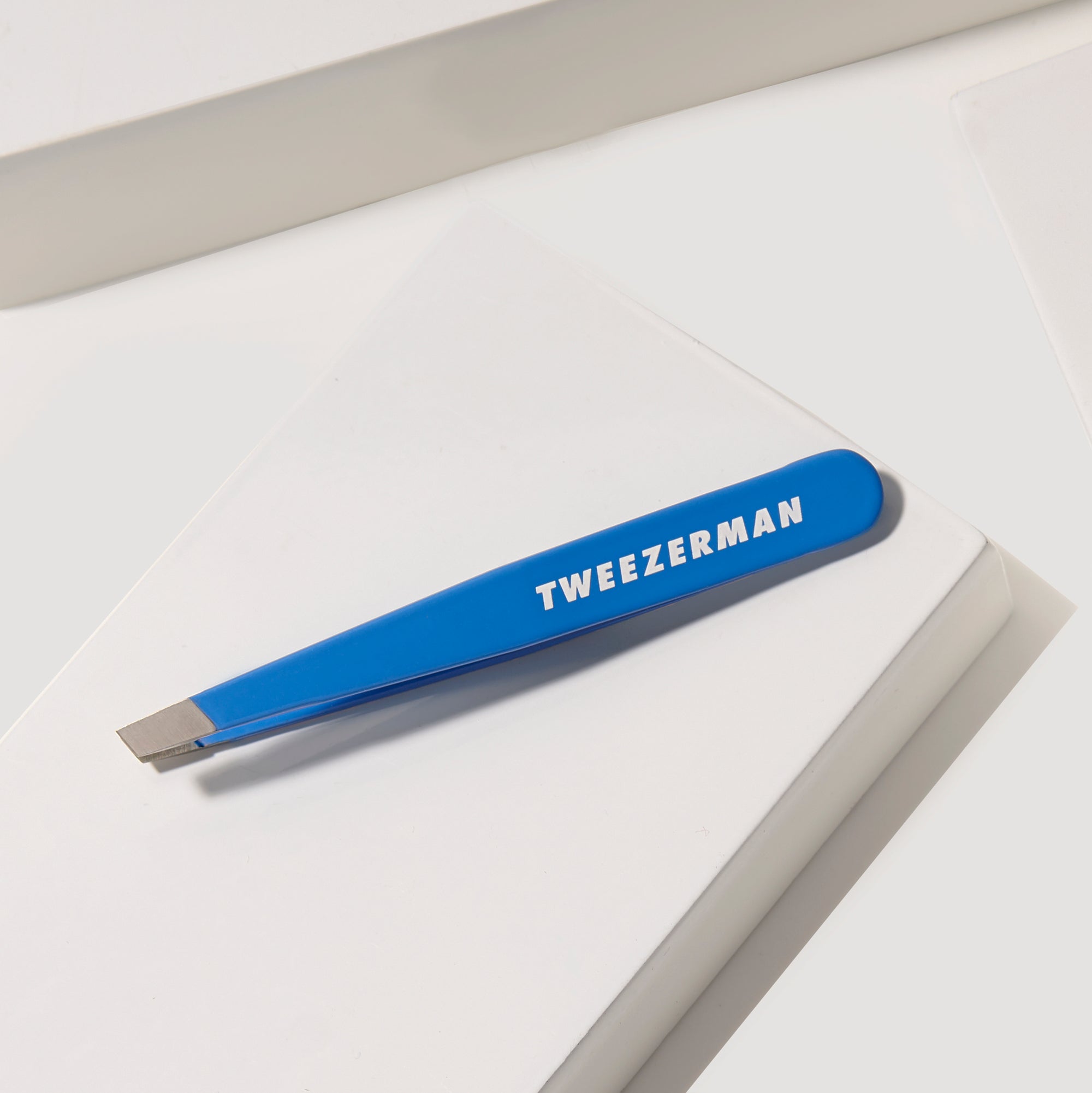 Bahama Blue Mini Slant Tweezer