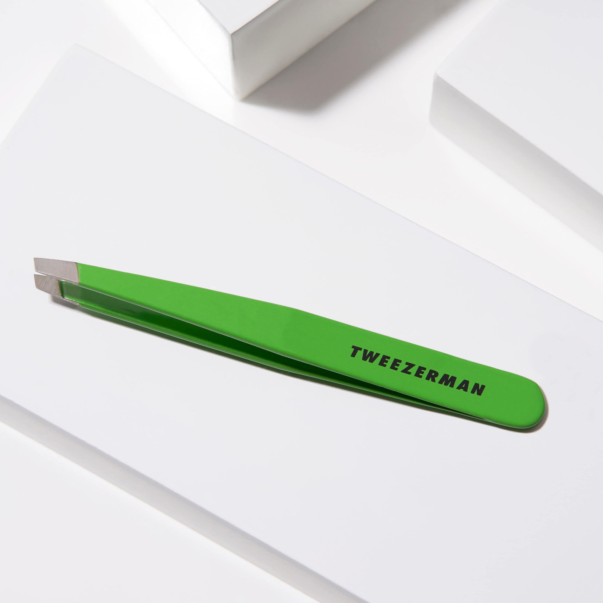 Slant Tweezer Green Apple