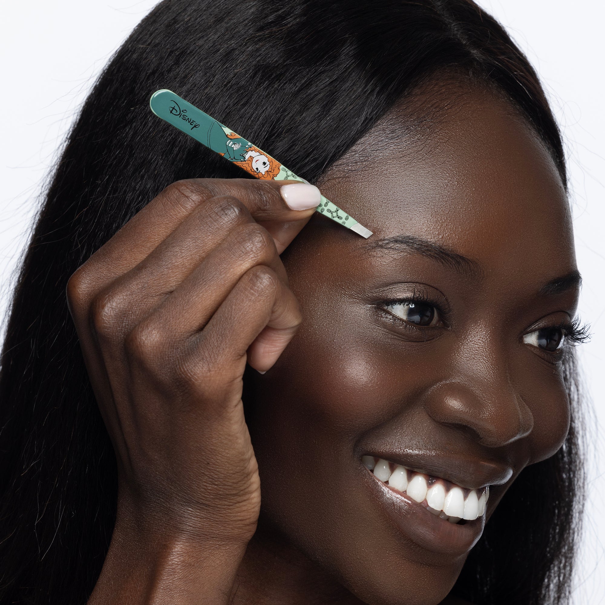 Model using Disney&#39;s Merida Slant Tweezer